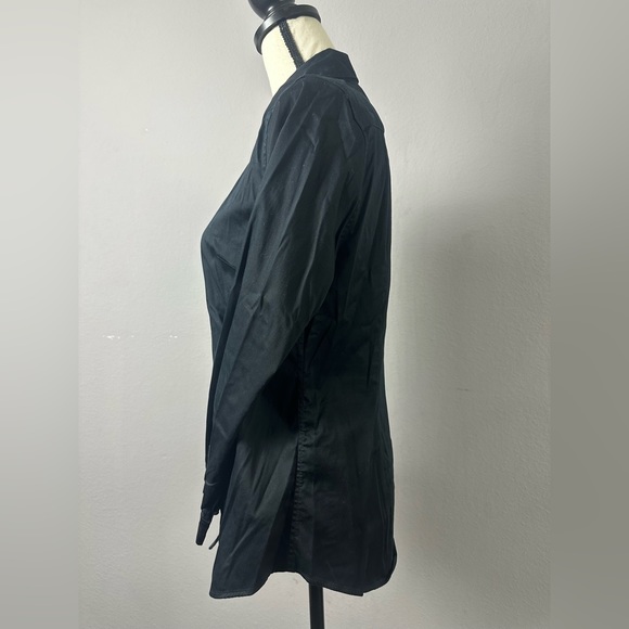 Black Banana Republic Women’s Tailored Fit button up - Picture 3 of 8